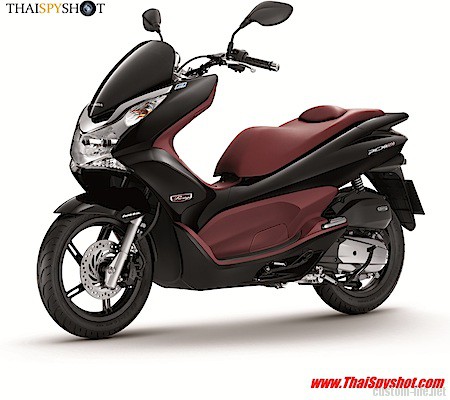 pcx150_02.jpg
