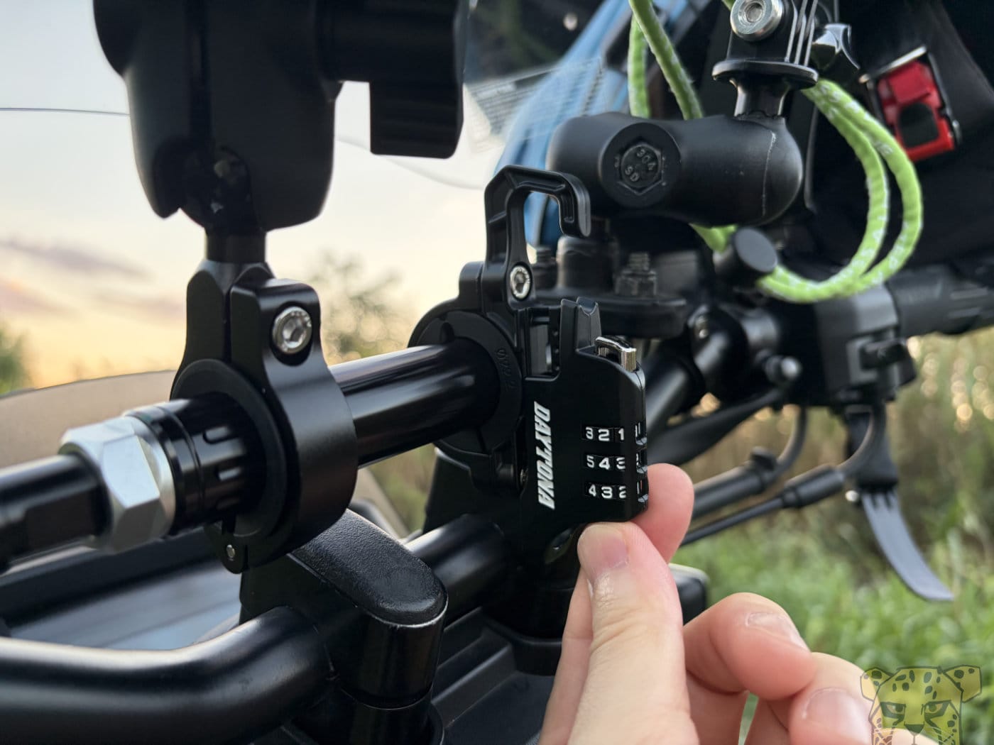 Best helmetlock install 3