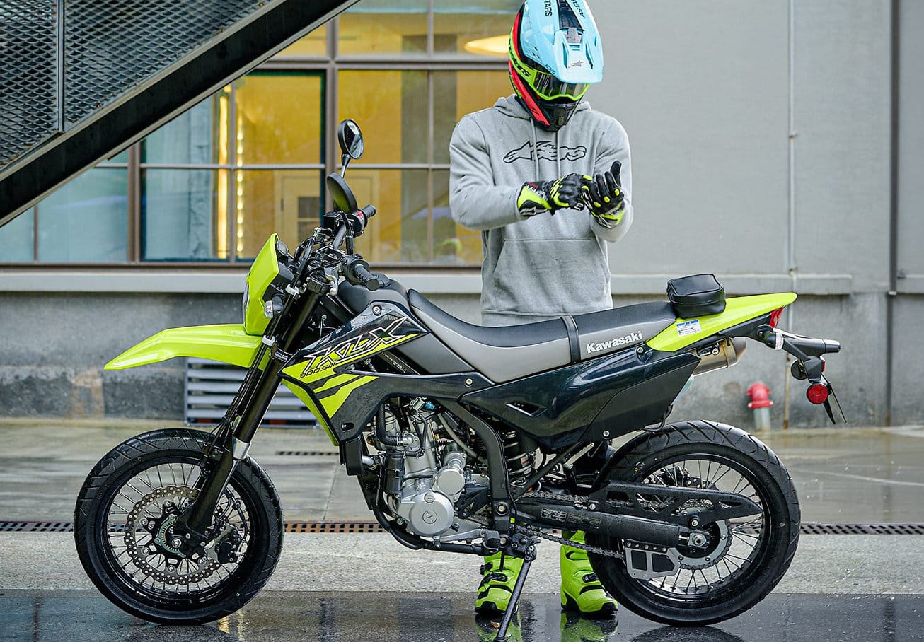 KLX300SM_japdemoderu-5.jpg KLX300SM japdemoderu 5